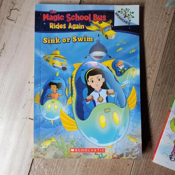 Magic School Bus Book Bundle - Picture 2 of 8